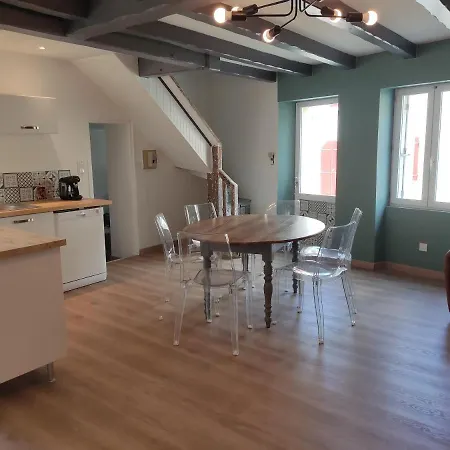 Le Petit Migron 6 Personnes Holiday home Frossay